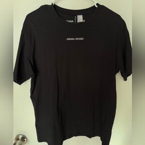 Ariana Grande H&M T-Shirt
